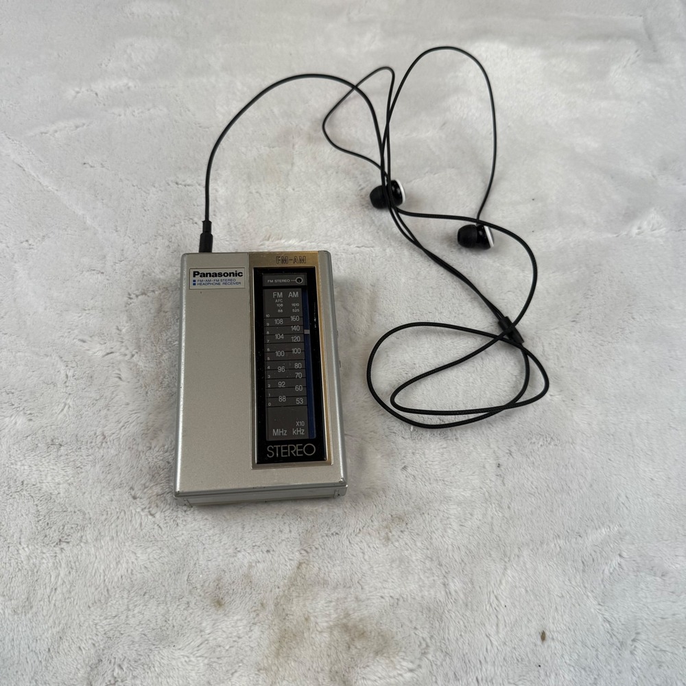 Panasonic RF-444 Vintage FM-AM Stereo Portable Pocket Radio Receiver Silver